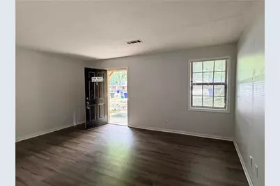 1026 Barn Oak Court NE, Conyers, GA 30012 - Photo 4