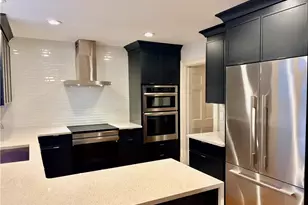 504 Townsend Pl NW, Atlanta, GA 30327 - Photo 14
