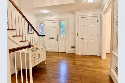 504 Townsend Place NW, Atlanta, GA 30327 - Photo 2