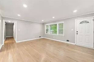 2586 Cherrywood Ln SW, Marietta, GA 30060 - Photo 6