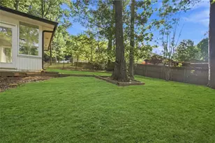 2586 Cherrywood Ln SW, Marietta, GA 30060 - Photo 28