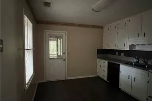 1776 Salem Woods Dr SE, Conyers, GA 30013 - Photo 2