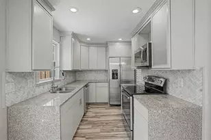 136 Peachtree Memorial Dr NW, Atlanta, GA 30309 - Photo 16