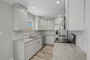 136 Peachtree Memorial Dr NW, Atlanta, GA 30309 - Photo 10