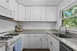 2560 Walton Way SW, Marietta, GA 30060 - Photo 8