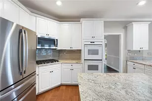 1170 Parkview Ln NW, Kennesaw, GA 30152 - Photo 6