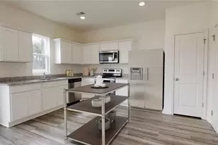 302 Knightsbridge Ln, Winder, GA 30680 - Photo 8