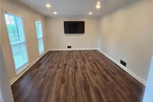 5434 Dunwoody Knoll Ct, Dunwoody, GA 30338 - Photo 6
