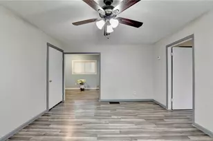103 Dogwood Ln, Auburn, GA 30011 - Photo 4