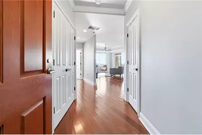 2881 Peachtree Road NE #902, Atlanta, GA 30305 - Photo 8