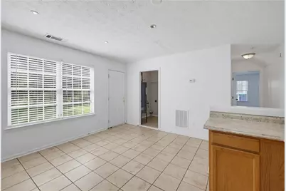 2545 Lake Royale Drive, Riverdale, GA 30296 - Photo 10