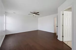 2545 Lake Royale Dr, Riverdale, GA 30296 - Photo 16