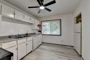 103 Dogwood Ln, Auburn, GA 30011 - Photo 8