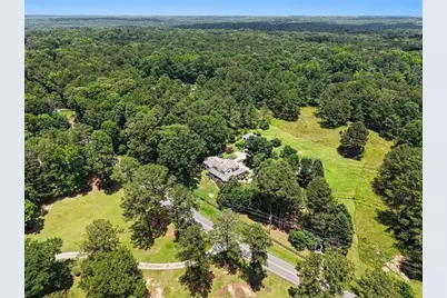 813 Sandy Creek Road, Fayetteville, GA 30214 - Photo 1