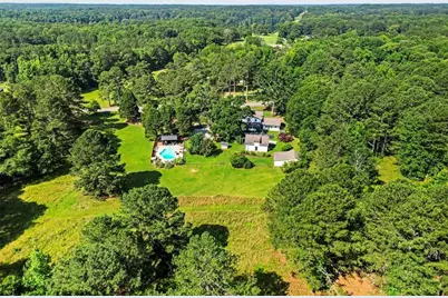 813 Sandy Creek Road, Fayetteville, GA 30214 - Photo 2
