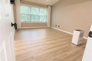 4246 Pentworth Ln NW, Kennesaw, GA 30144 - Photo 10