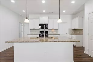 272 Shaw Dr, Acworth, GA 30102 - Photo 2