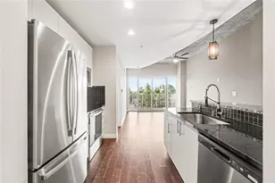 250 Pharr Rd NE, Atlanta, GA 30305 - Photo 10