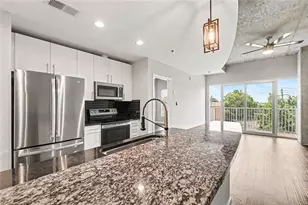 250 Pharr Rd NE, Atlanta, GA 30305 - Photo 16
