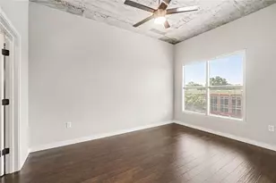 250 Pharr Rd NE, Atlanta, GA 30305 - Photo 24