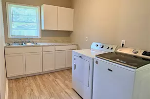 2967 Jones St, East Point, GA 30344 - Photo 2