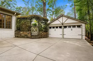 2896 N Hills Dr NE, Atlanta, GA 30305 - Photo 6