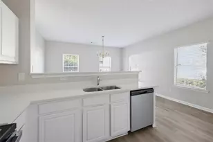 4060 Robin Cir, College Park, GA 30349 - Photo 10