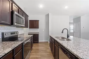 218 Shepard Dr, Dawsonville, GA 30534 - Photo 10