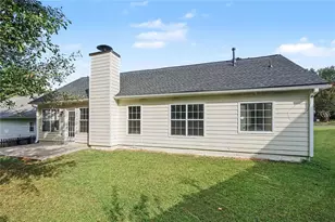 740 Chatham Park Dr, Lawrenceville, GA 30046 - Photo 2