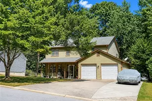 2906 Hidden Dr, Lawrenceville, GA 30044 - Photo 2