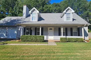 661 Michael Cir, Monroe, GA 30655 - Photo 2