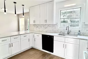 417 Hillcrest Common, Canton, GA 30115 - Photo 10