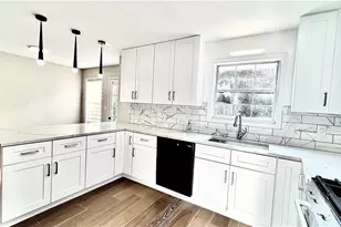 417 Hillcrest Common, Canton, GA 30115 - Photo 12