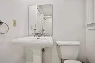 1930 Wildwood Pl NE, Atlanta, GA 30324 - Photo 22