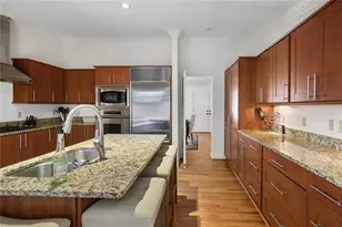 1930 Wildwood Pl NE, Atlanta, GA 30324 - Photo 8