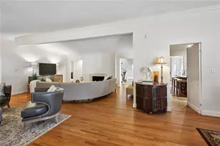 1930 Wildwood Pl NE, Atlanta, GA 30324 - Photo 6