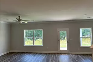 3633 Dover Run Ln, Loganville, GA 30052 - Photo 2