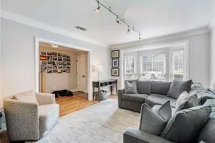 81 Mt Vernon Cir, Sandy Springs, GA 30338 - Photo 6