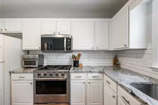 81 Mt Vernon Cir, Sandy Springs, GA 30338 - Photo 12