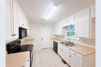 1784 Deer Court NW, Monroe, GA 30656 - Photo 2