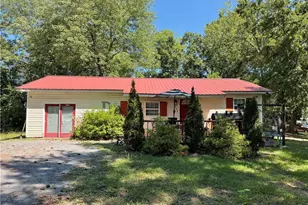 322 Circle Dr, Calhoun, GA 30701 - Photo 1