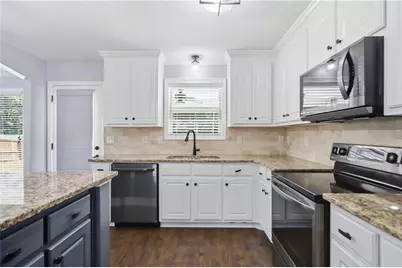 144 Briar Rose Boulevard, Jefferson, GA 30549 - Photo 2