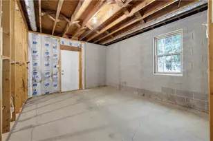 1691 Bentwood Dr SW, Lilburn, GA 30047 - Photo 40