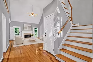 315 Thorntree Ln, Canton, GA 30115 - Photo 6
