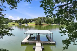 3347 Cove Overlook Dr, Gainesville, GA 30501 - Photo 2