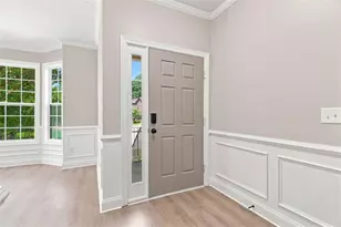 9051 Bayrose Cir, East Point, GA 30344 - Photo 6