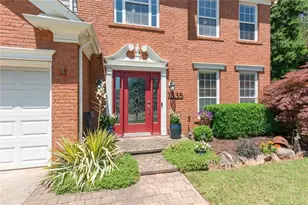1335 Lyndhurst Way, Roswell, GA 30075 - Photo 2