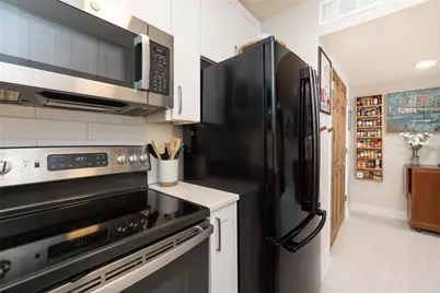 135 Woodmere Square NW, Atlanta, GA 30327 - Photo 18