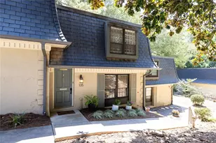 135 Woodmere Square NW, Atlanta, GA 30327 - Photo 2