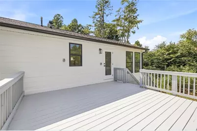 5875 Maple Creek Drive, Buford, GA 30518 - Photo 20